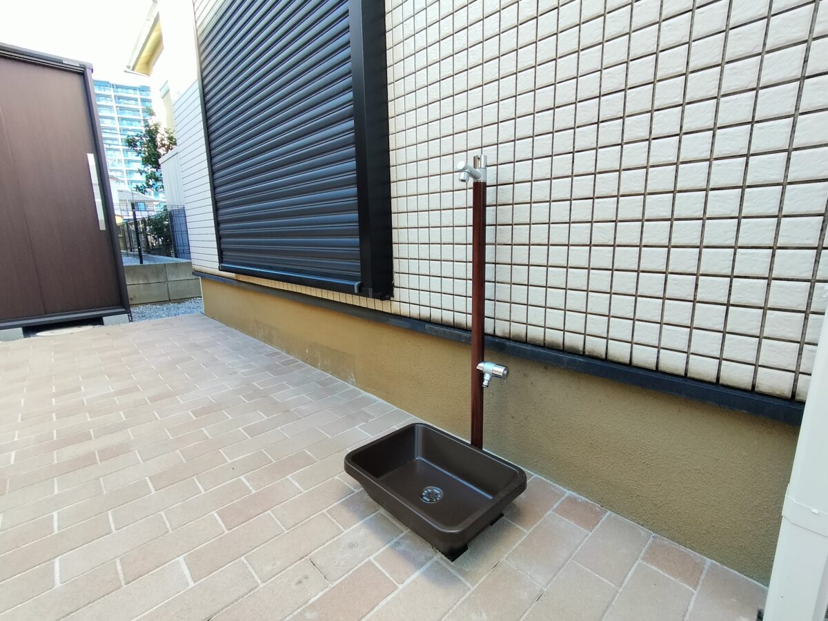 松戸市 T様 立水栓・水受け 施工後